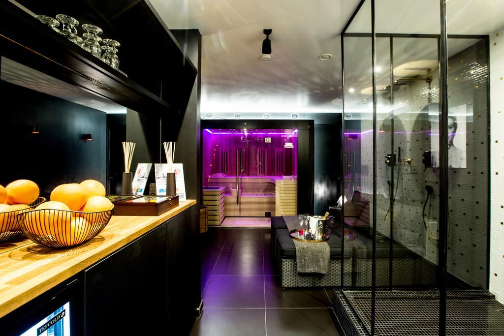 Chambre Avec Jacuzzi Sauna Privatif Brussels Luaran gambar