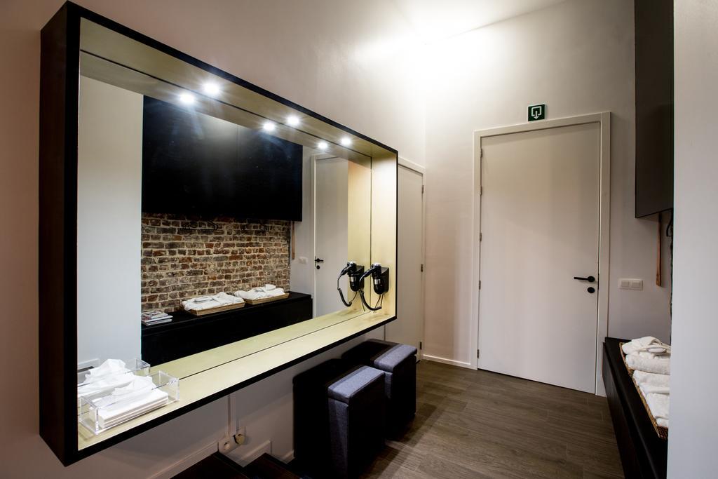 Chambre Avec Jacuzzi Sauna Privatif Brussels Luaran gambar