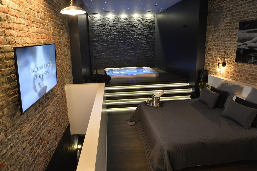 Chambre Avec Jacuzzi Sauna Privatif Brussels Luaran gambar